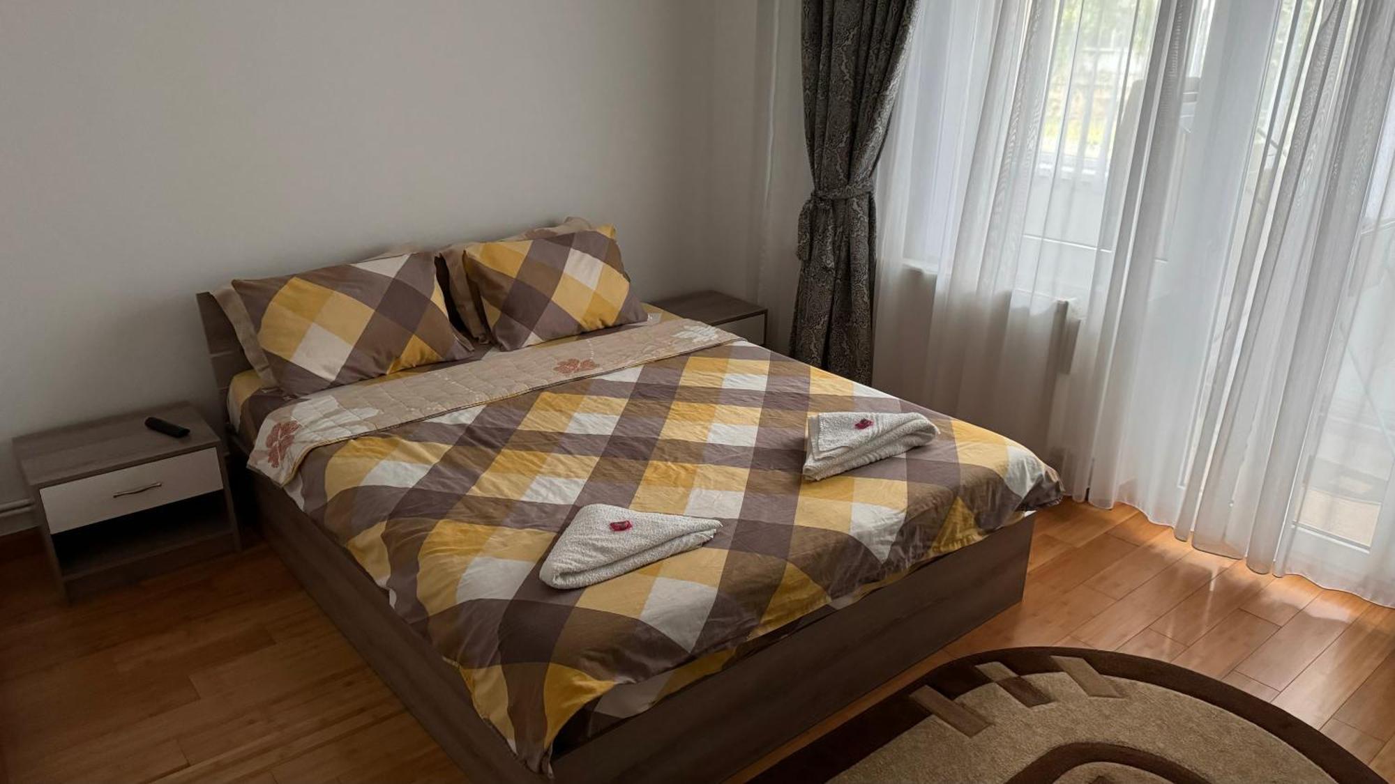 Apartament 3 Camere Отопени Экстерьер фото