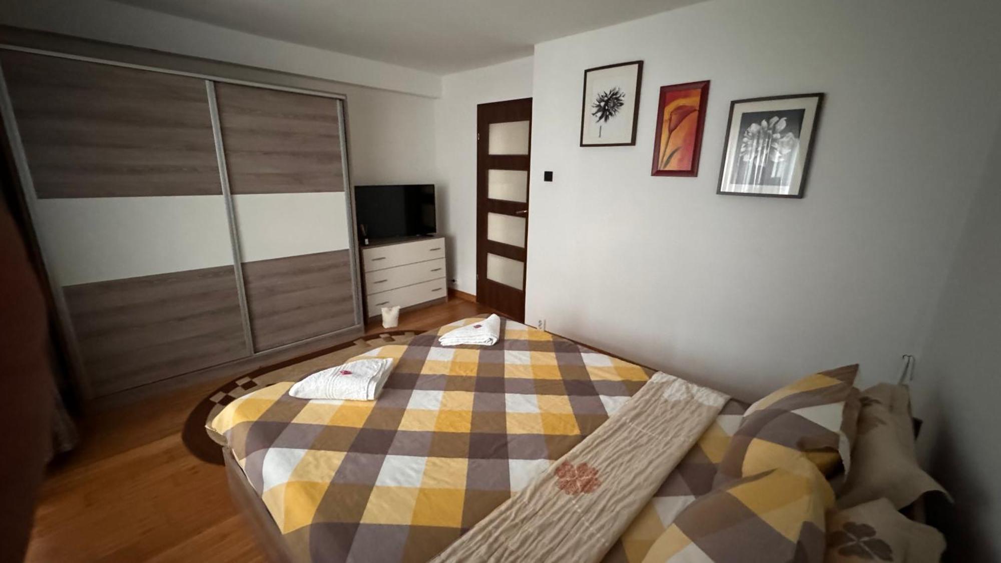 Apartament 3 Camere Отопени Экстерьер фото